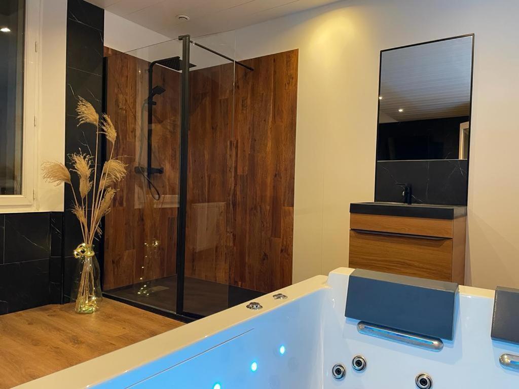 Elo Spa Saint-Quentin  Bagian luar foto